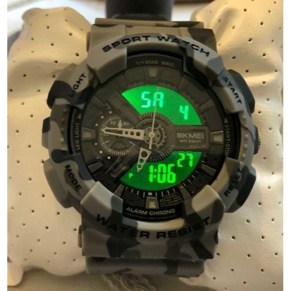 THREE Style Military Watch by Skmei - Picture 4 of 13
